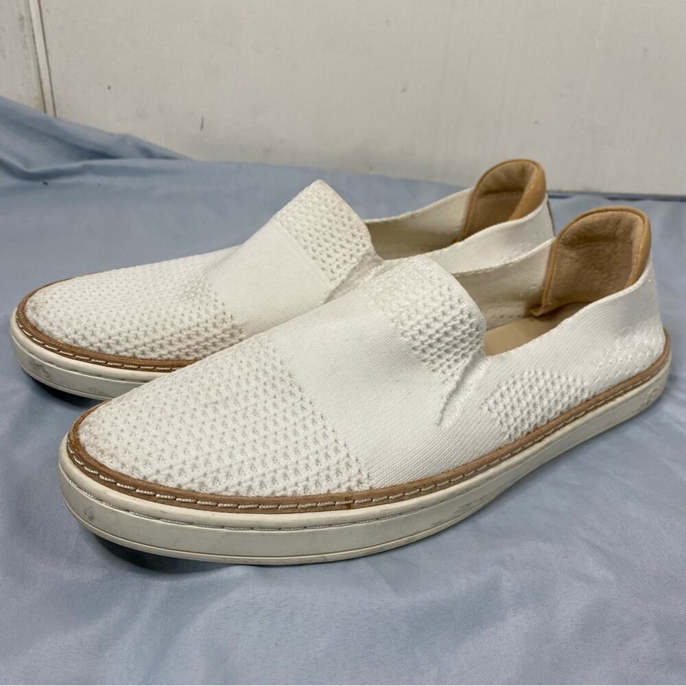 Ugg Australia Sammy Chevron Sneaker White Slip On  Size 7.5
